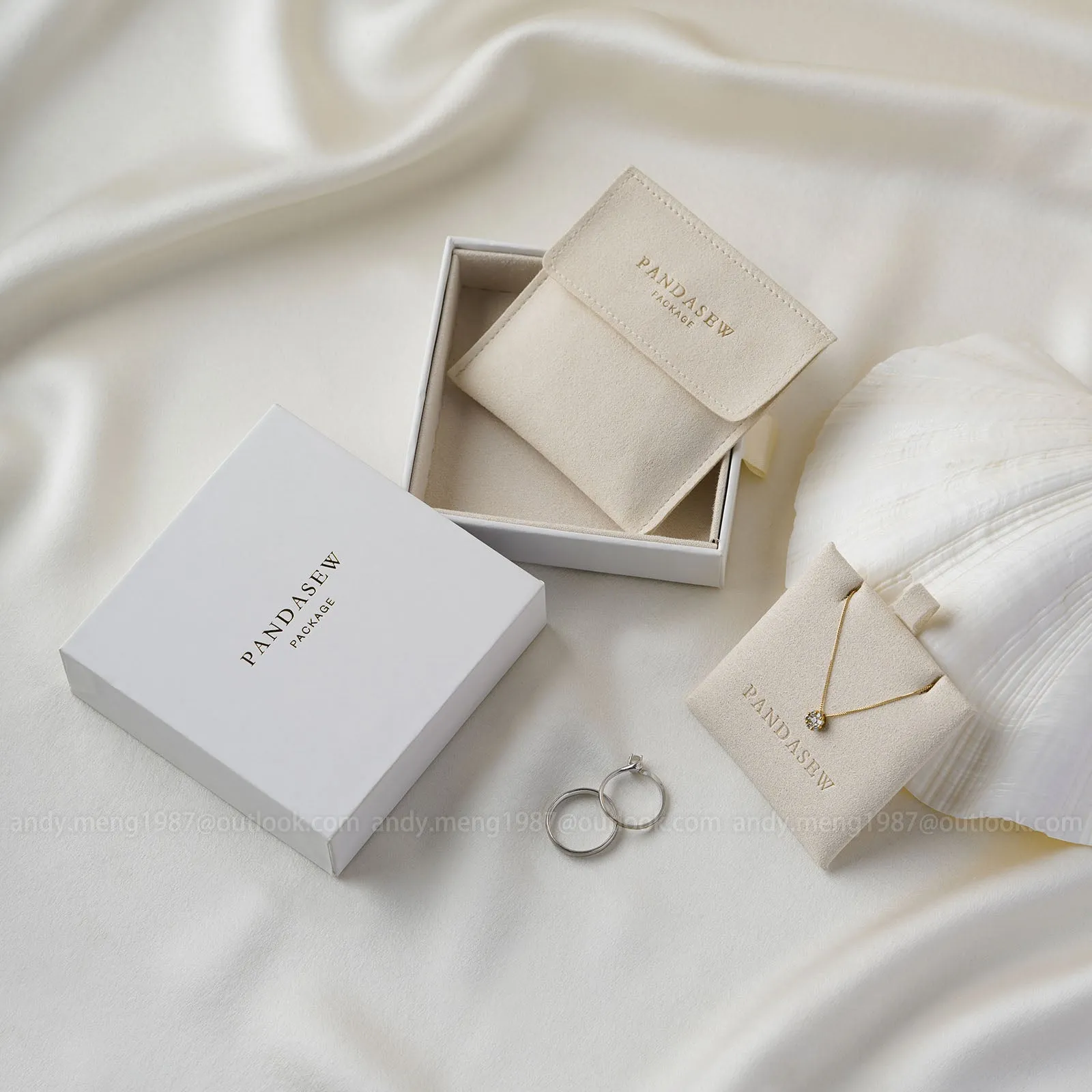 9.3*9.3*2.5cm Paper box custom jewelry box with suede inside personalized with your logo necklace earrings package drawer box 50pcs  BX-144