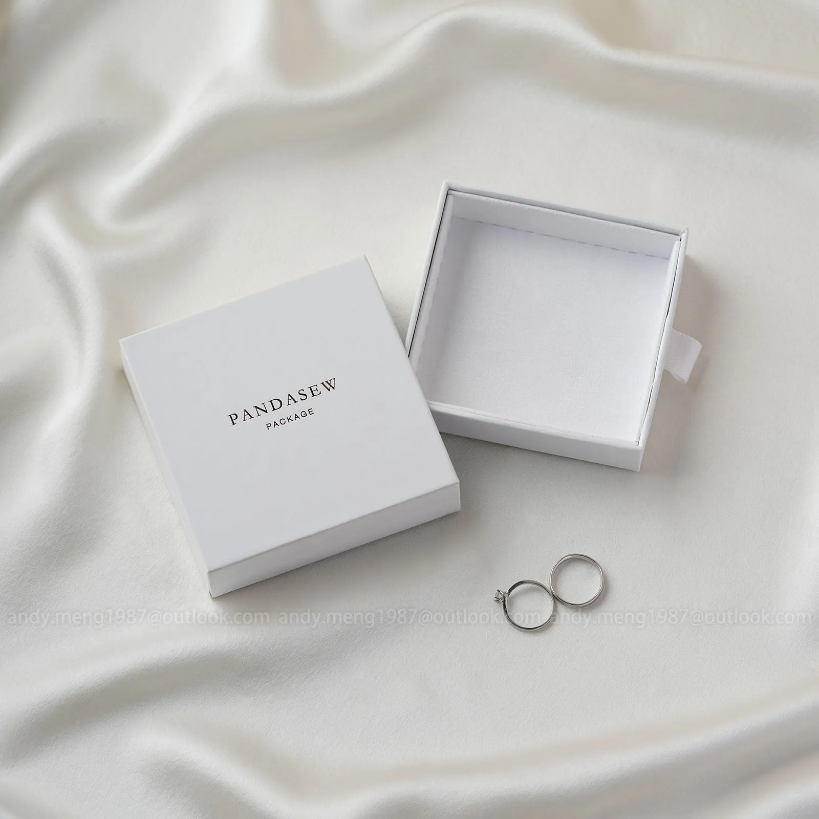 9.3*9.3*2.5cm Paper box custom jewelry box with suede inside personalized with your logo necklace earrings package drawer box 50pcs  BX-144