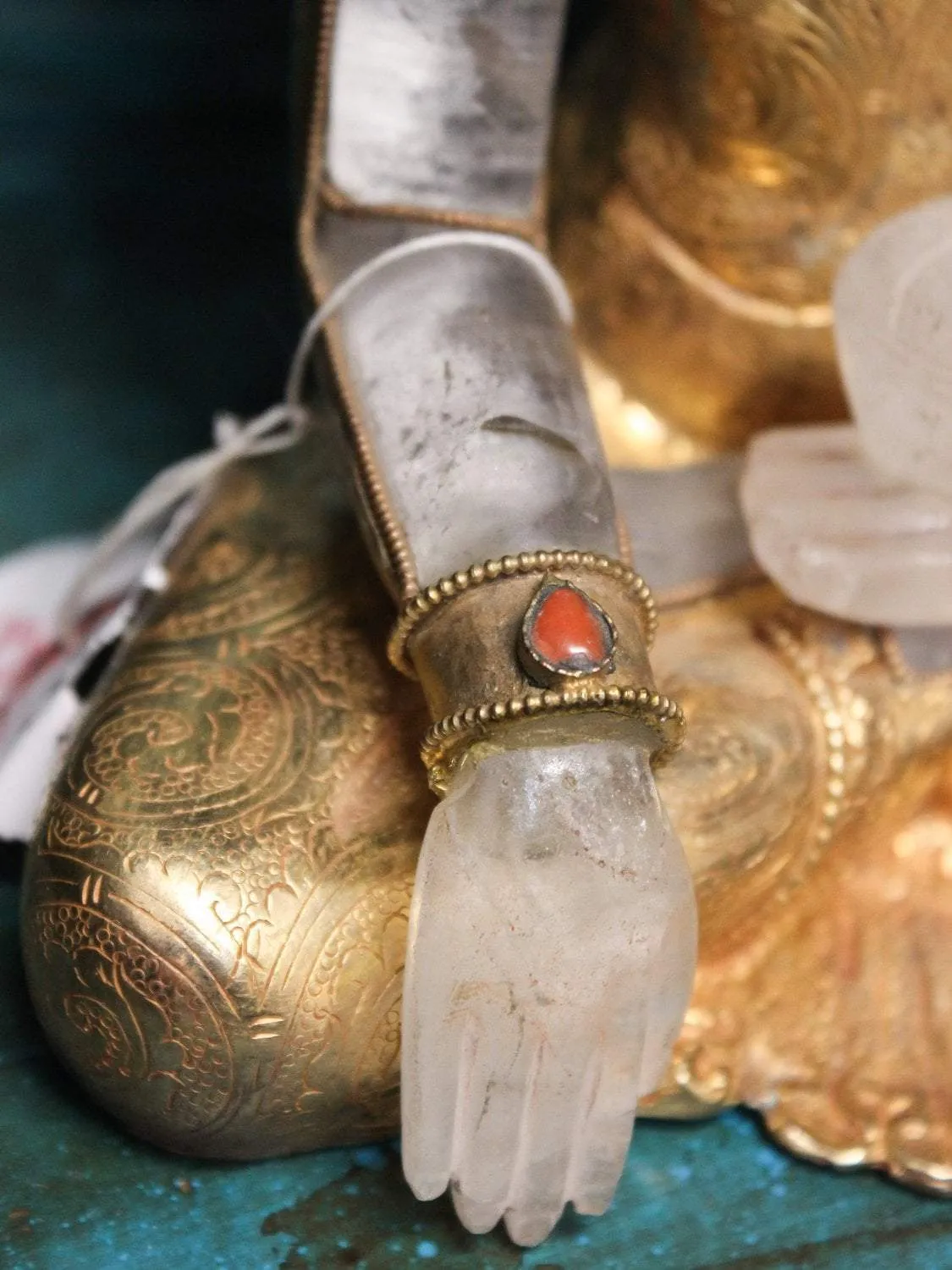 Astonishing Crystal and Gold Shakyamuni Buddha Statue