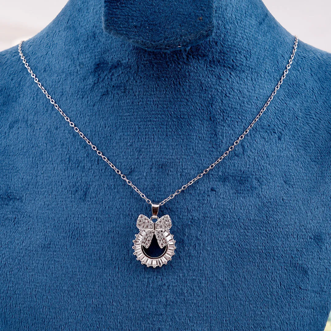 Fine Bow Knot Necklace