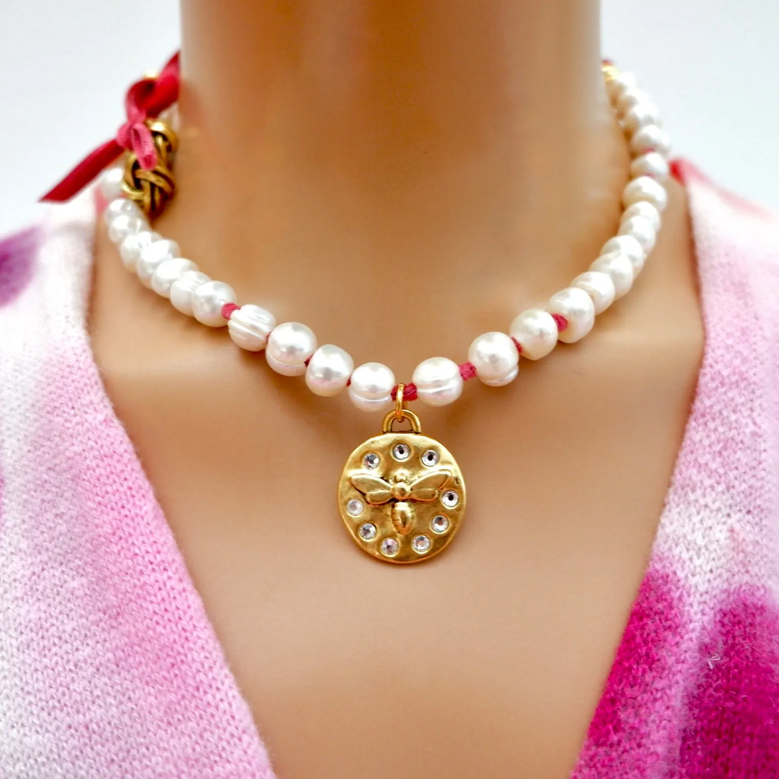 vintage charm pearl choker necklace